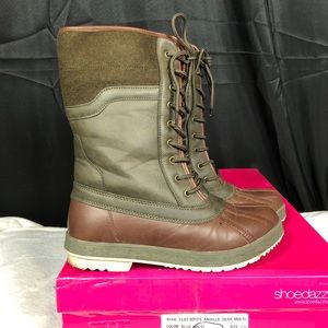 ShoeDazzle rubber boots